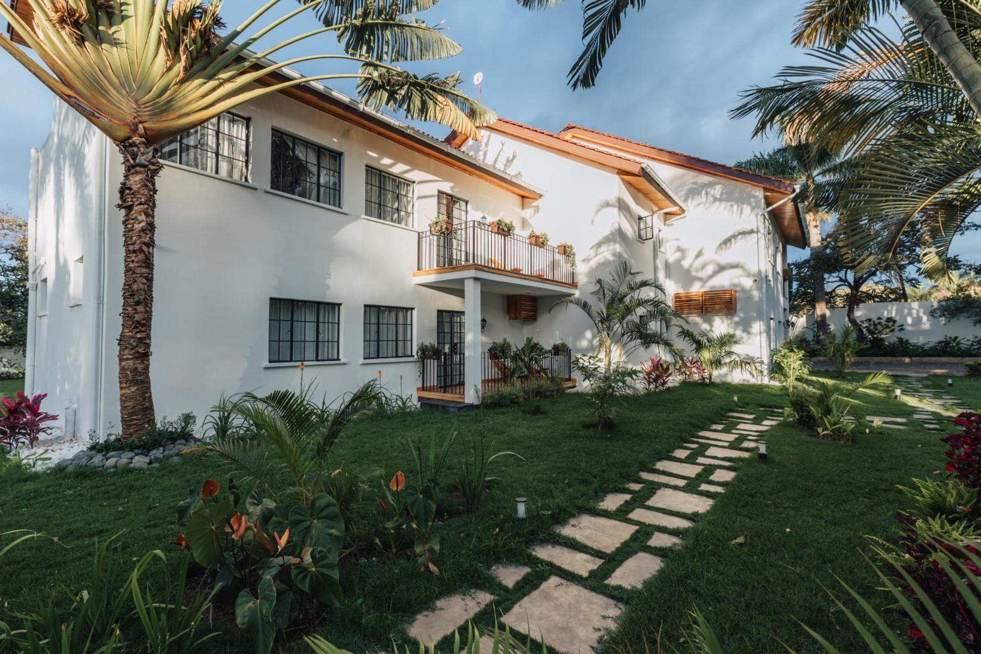 Altezza Lodge Moshi Esterno foto