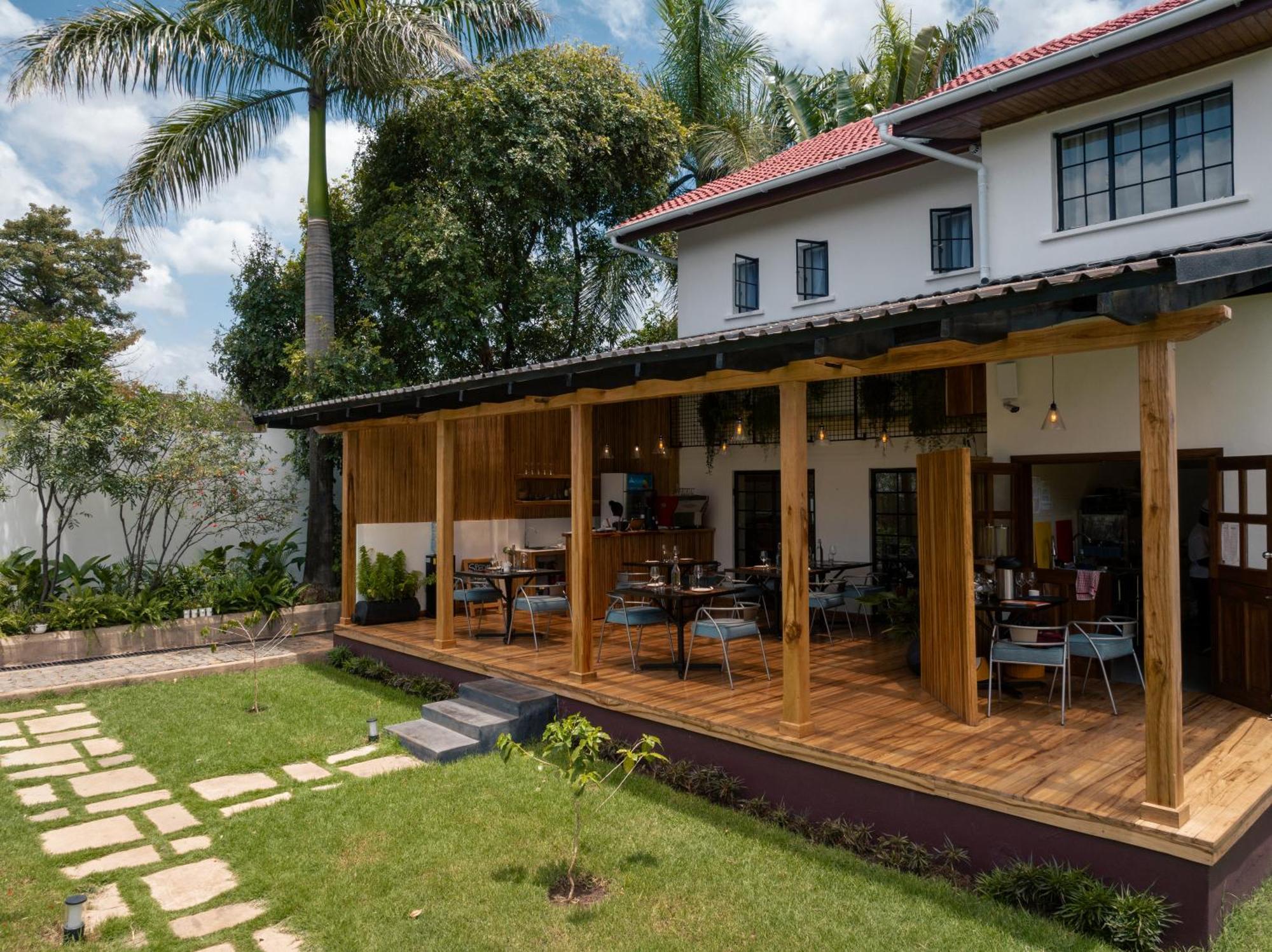 Altezza Lodge Moshi Esterno foto