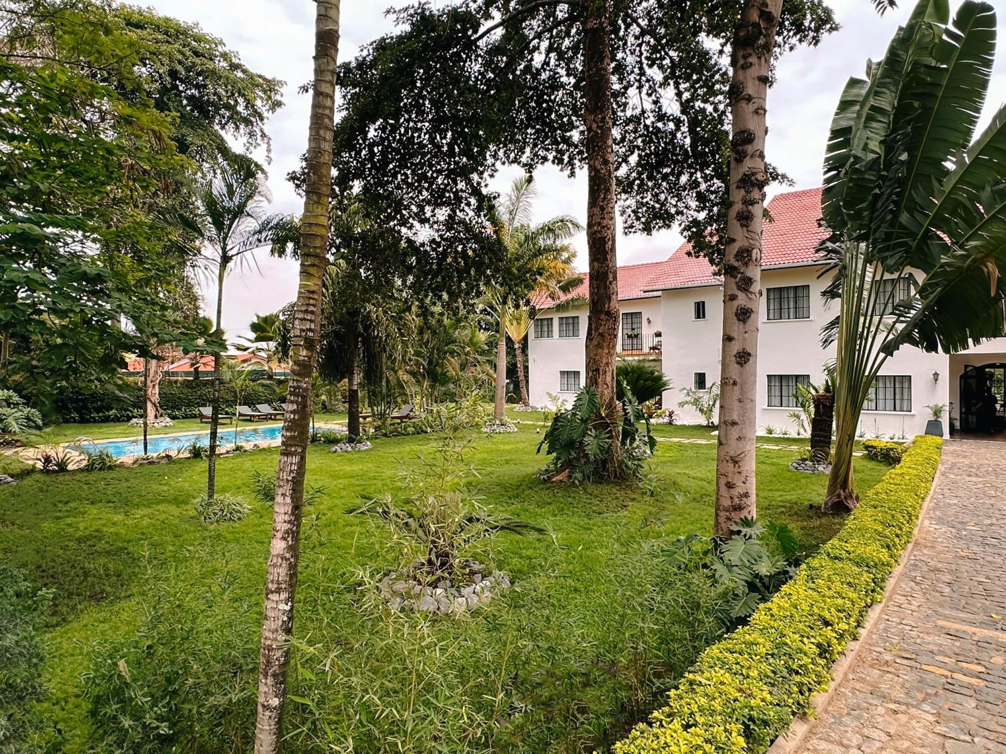Altezza Lodge Moshi Esterno foto